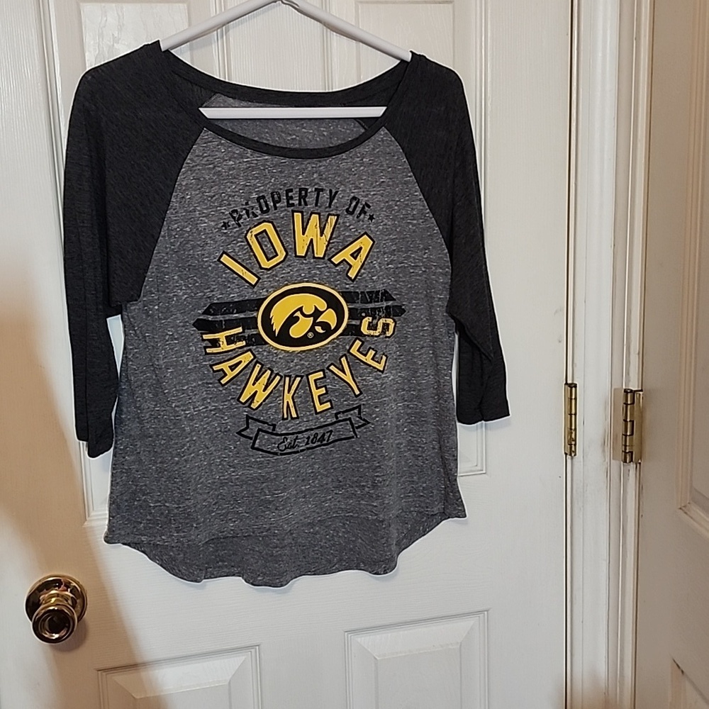 Iowa Hawkeyes 3/4 sleeve shirt